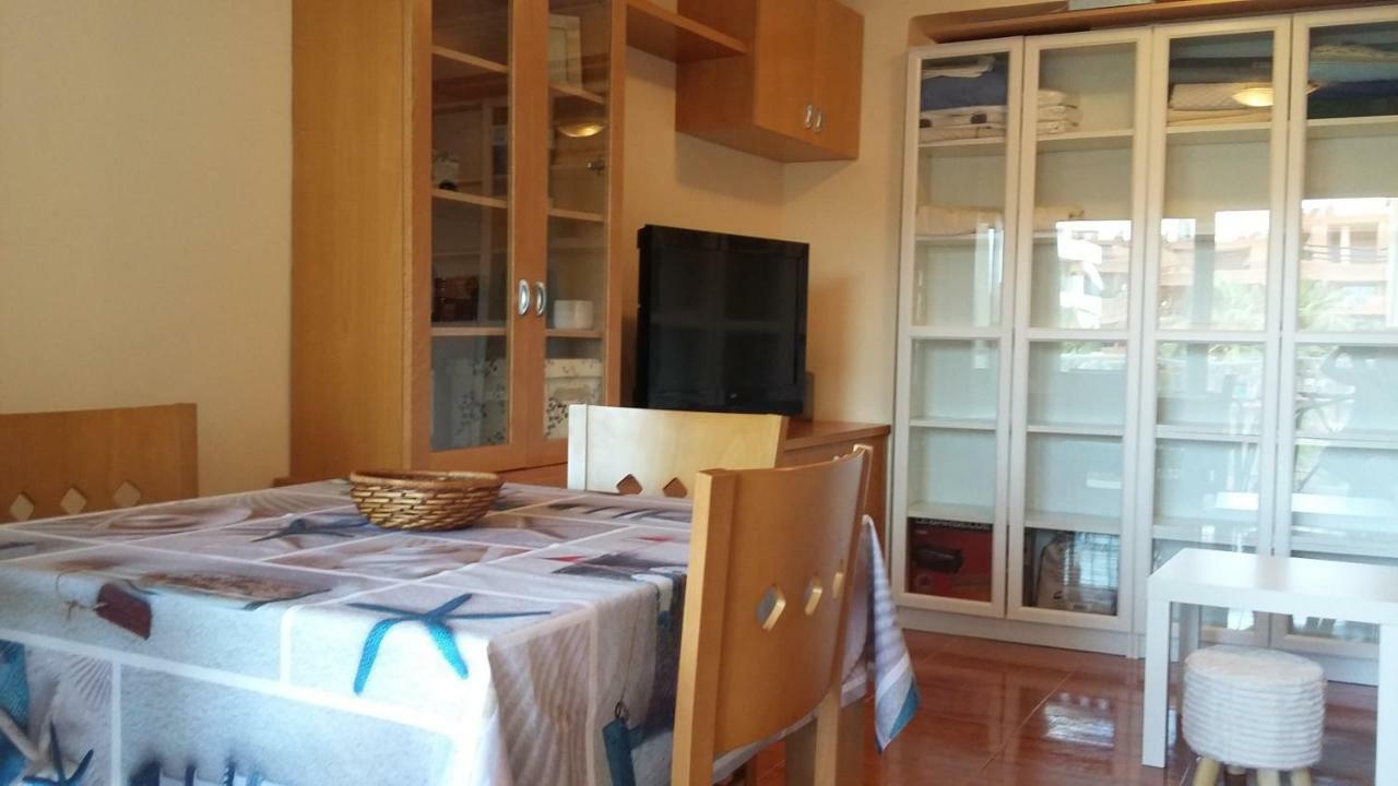Estudio Σαλού Εξωτερικό φωτογραφία